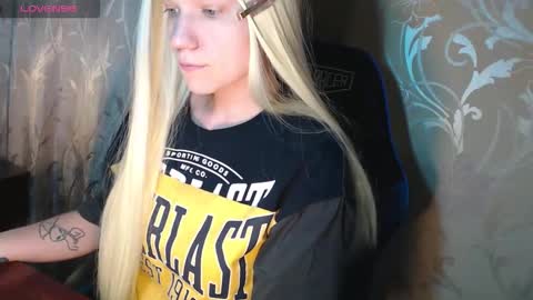 Caroline Fox online show from February 18, 10:47 am