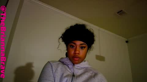 BriannaBrave online show from December 23, 2:04 am