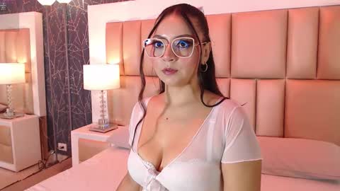 Kiara  online show from March 5, 12:23 pm