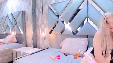     online show from February 24, 9:24 pm