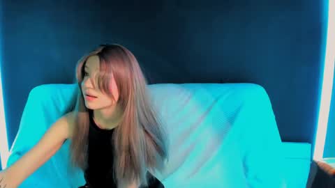 katarinasanchez online show from March 31, 3:45 pm