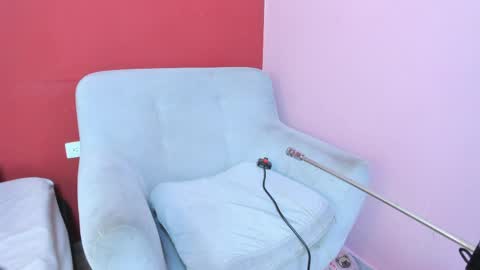 Kate  online show from April 8, 10:39 am