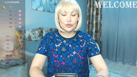 Snapshot of kate_space chatting on December 3, 6:38 pm Therapist online show from December 3, 6:38 pm