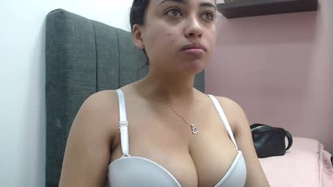 Kari online show from November 10, 2:23 pm