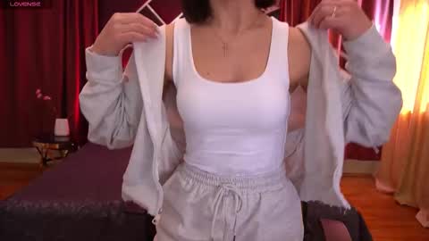 katemartinas online show from March 17, 8:29 am