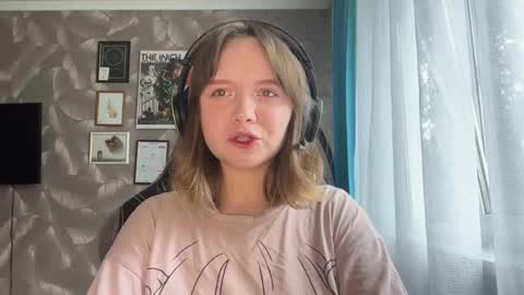 Alice online show from June 2, 1:23 pm