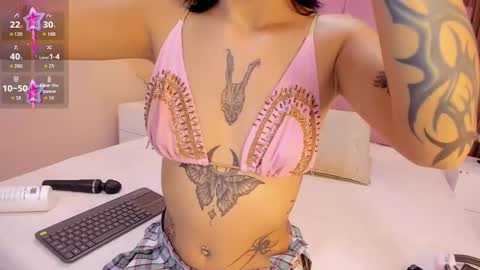   online show from December 18, 12:10 pm