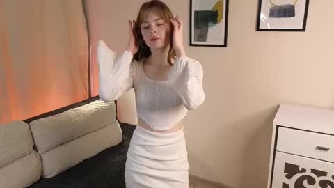 Snapshot of kathryn_bishop chatting on October 19, 7:38 pm Jane online show from October 19, 7:38 pm
