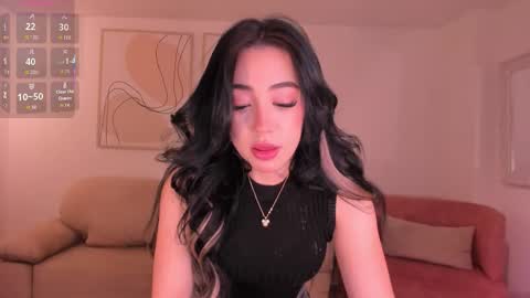 katieangel1 online show from November 12, 10:57 am