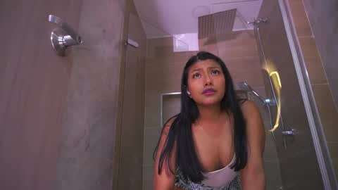 Follow me on instagram and twitter as correaktnees online show from February 17, 8:35 am