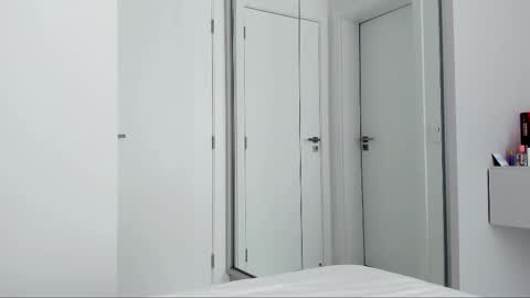 Katrin online show from December 22, 5:38 pm