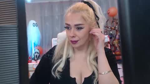 katrinacharm online show from November 6, 7:25 am