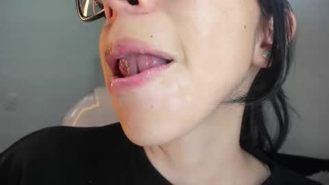 Katty online show from December 4, 8:42 pm