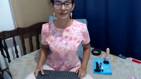 angel online show from October 26, 10:38 pm