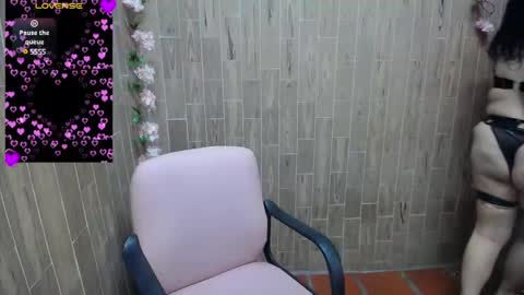 Snapshot of katy2425 chatting on February 2, 6:53 pm Katy online show from February 2, 6:53 pm