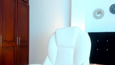 KATYAJHONSS online show from July 13, 10:54 pm
