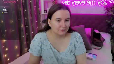 Kate online show from May 10, 6:26 am