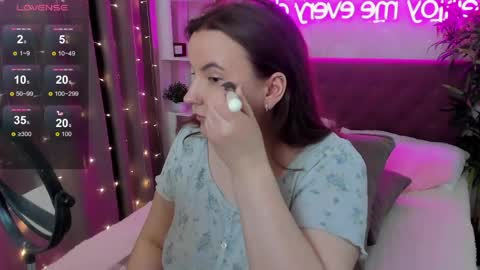 Kate online show from May 30, 7:39 am