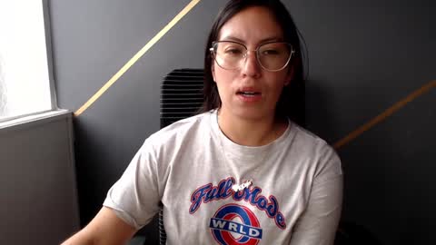 KATY online show from December 24, 1:28 pm