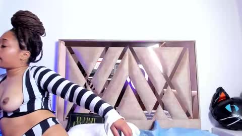 katyortiz online show from October 31, 12:09 pm