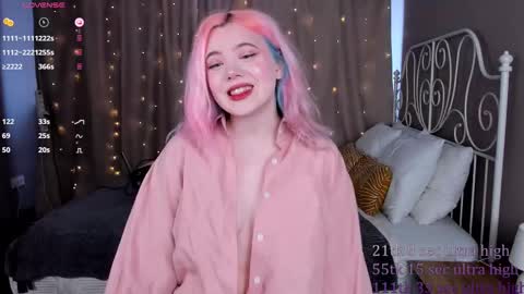 Snapshot of kawaii_yuki chatting on February 23, 8:55 am Yuki online show from February 23, 8:55 am