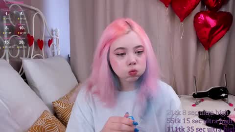 Snapshot of kawaii_yuki chatting on February 16, 8:43 am Yuki online show from February 16, 8:43 am