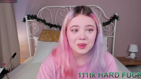 Snapshot of kawaii_yuki chatting on January 2, 8:39 am Yuki online show from January 2, 8:39 am