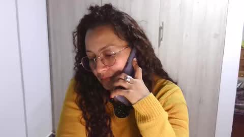  Khawit  online show from March 7, 11:05 pm