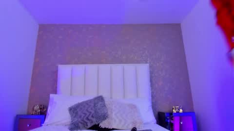 kayliebrooks online show from December 13, 7:53 pm