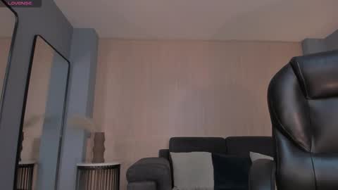 Kay online show from February 20, 6:26 am