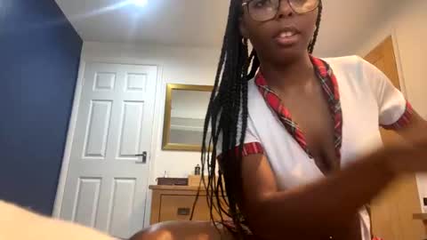 kayxo_ online show from November 20, 1:45 pm