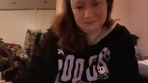 kcandler27 online show from December 2, 8:05 am