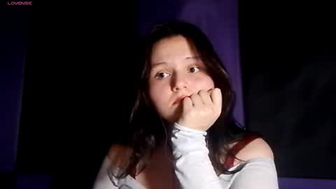 Lora online show from November 7, 2:11 pm