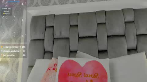 Keiira Fox online show from June 4, 2:43 pm