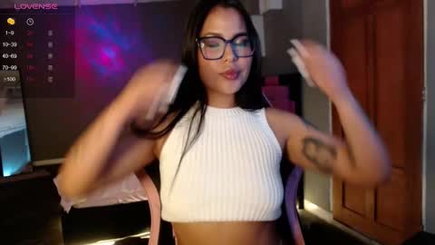 Kimk online show from October 23, 7:20 pm