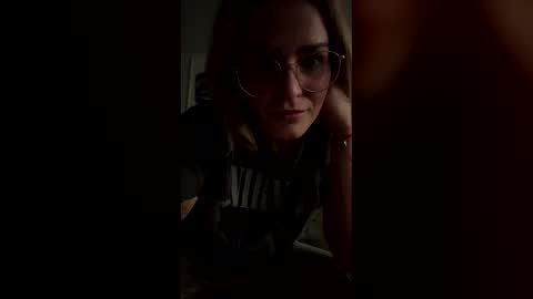 kejtikris online show from March 1, 8:52 pm