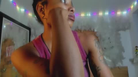 kelly__thomson online show from March 6, 11:42 pm