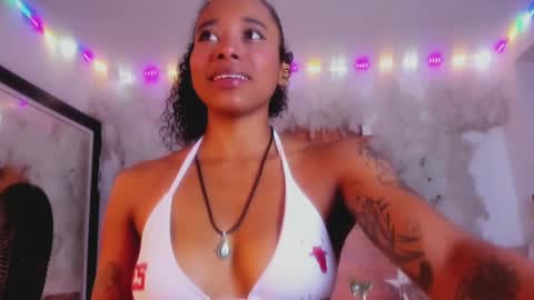 kelly__thomson online show from February 16, 12:54 pm