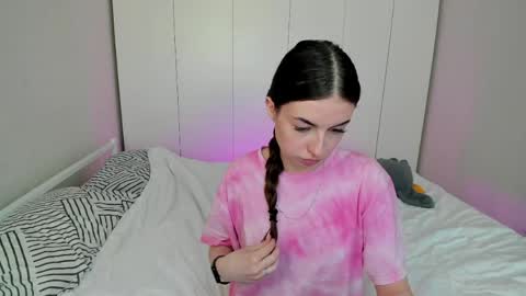 kelly_sal online show from May 19, 12:12 pm