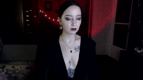 Snapshot of kellydark0111 chatting on February 16, 9:38 pm Mistress  online show from February 16, 9:38 pm