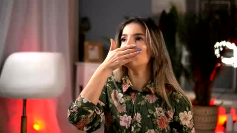 Denise online show from November 25, 3:20 am