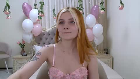 Kelly Stoneys online show from February 11, 6:11 pm