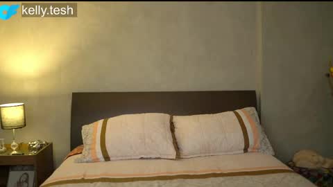 Kelly online show from April 19, 4:01 am