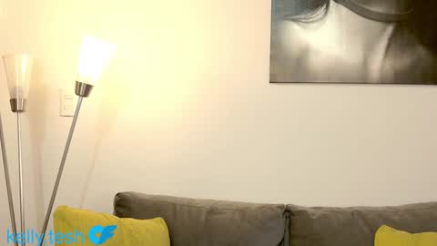 Kelly online show from October 3, 7:30 pm