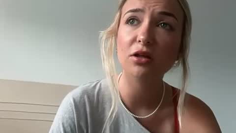 Kelsey Blu online show from April 2, 10:29 pm