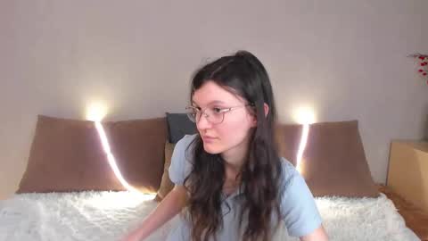 Kelsirabenold online show from March 11, 6:06 am