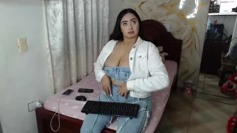 Snapshot of kendall_morry chatting on October 13, 7:22 am kendall online show from October 13, 7:22 am