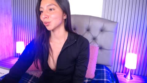 kendall_saenz online show from December 12, 3:48 pm