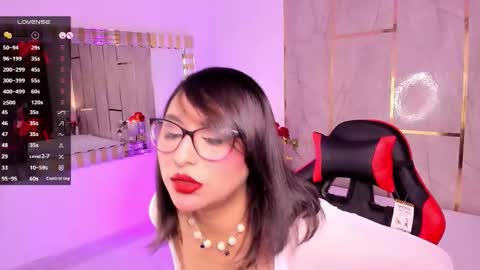 Snapshot of kendalljay_ chatting on October 7, 9:41 pm Kendall online show from October 7, 9:41 pm