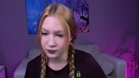 Kendal online show from November 25, 8:53 pm